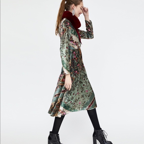 Zara Dresses & Skirts - Zara printed velvet floral green midi dress